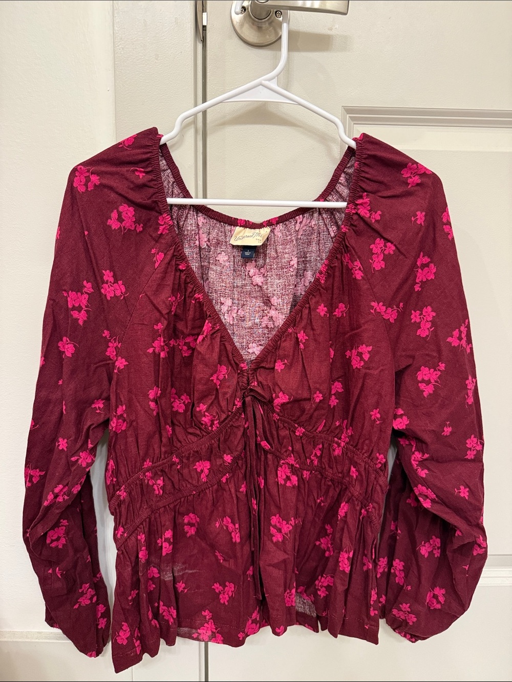 Universal Thread Burgundy Long Sleeve V-Neck Floral Tie Front Top